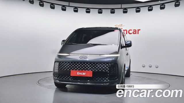 Hyundai Staria 4WD Lounge 9-Seater Prestige 2022 — фото 3