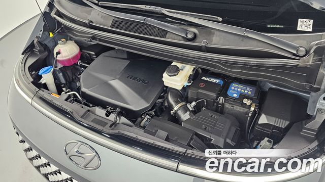 Hyundai Staria 4WD Lounge 9-Seater Prestige 2022 — фото 6