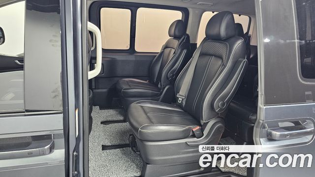 Hyundai Staria 4WD Lounge 9-Seater Prestige 2022 — фото 11