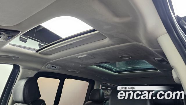 Hyundai Staria 4WD Lounge 9-Seater Prestige 2022 — фото 17