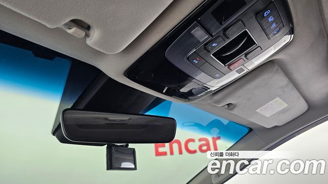 Hyundai Staria 4WD Lounge 9-Seater Prestige 2022 — фото 20