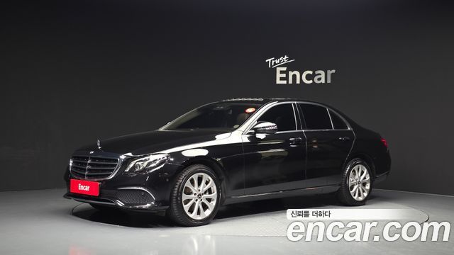 Mercedes-Benz E-Class (W213) E220d Exclusive 2019 — фото 1