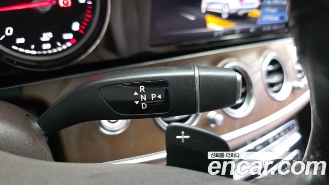 Mercedes-Benz E-Class (W213) E220d Exclusive 2019 — фото 9