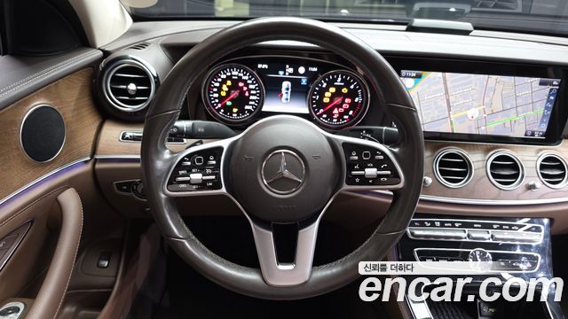 Mercedes-Benz E-Class (W213) E220d Exclusive 2019 — фото 13