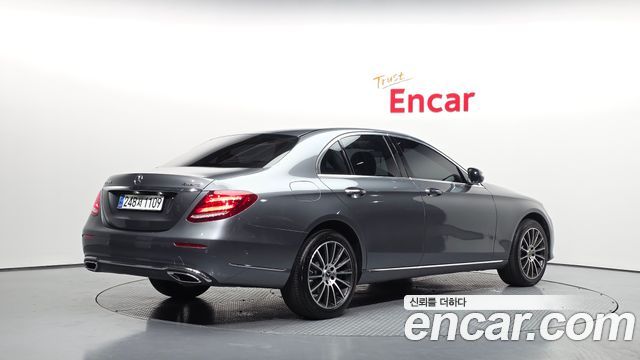 Mercedes-Benz E-Class (W213) E220d 4MATIC Exclusive 2019 — фото 2