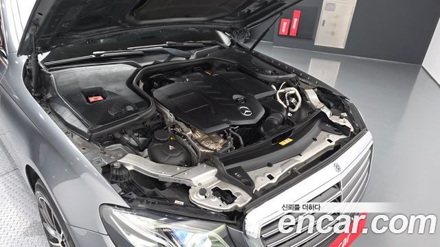 Mercedes-Benz E-Class (W213) E220d 4MATIC Exclusive 2019 — фото 6