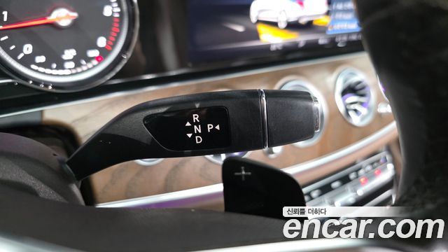 Mercedes-Benz E-Class (W213) E220d 4MATIC Exclusive 2019 — фото 9