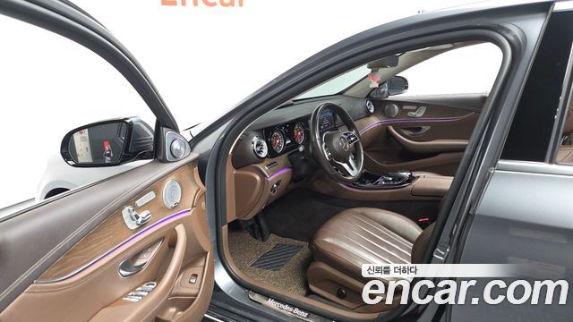Mercedes-Benz E-Class (W213) E220d 4MATIC Exclusive 2019 — фото 10