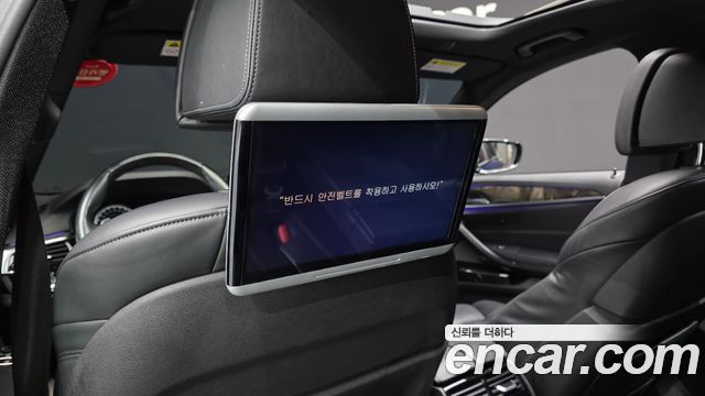 BMW 5 Series (G30) 530d M Sport Package 2018 — фото 16
