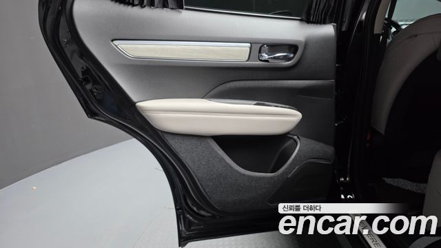 Renault Korea QM6 2.0 LPe Premiere 2WD 2021 — фото 25