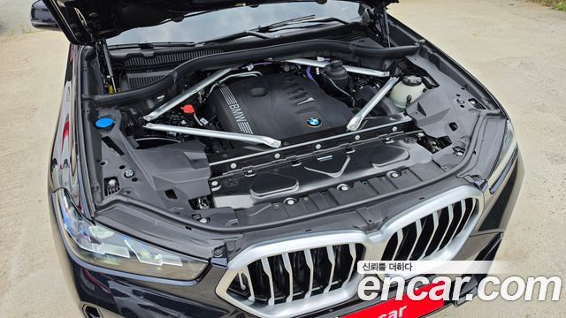 BMW X6 (G06) xDrive40i M Sport 2024 — фото 6