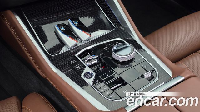 BMW X6 (G06) xDrive40i M Sport 2024 — фото 9