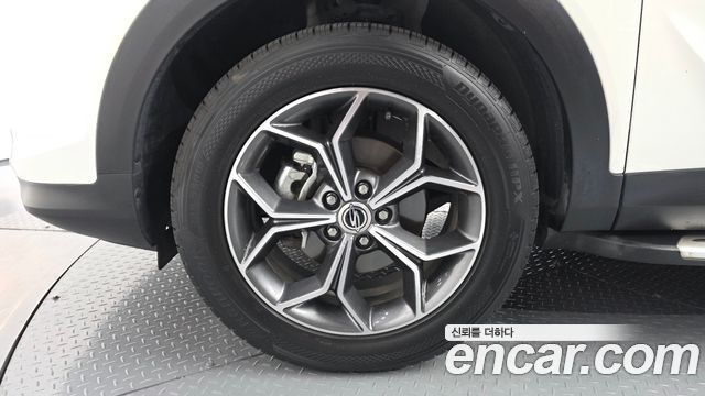KG Mobility (SsangYong) Beautiful Korando Gasoline 1.5 2WD C5 2021 — фото 5