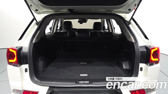 KG Mobility (SsangYong) Beautiful Korando Gasoline 1.5 2WD C5 2021 — фото 20