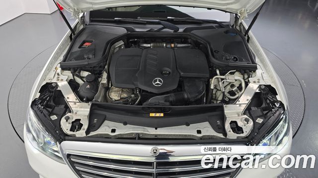 Mercedes-Benz E-Class (W213) E220d 4MATIC Exclusive 2019 — фото 6