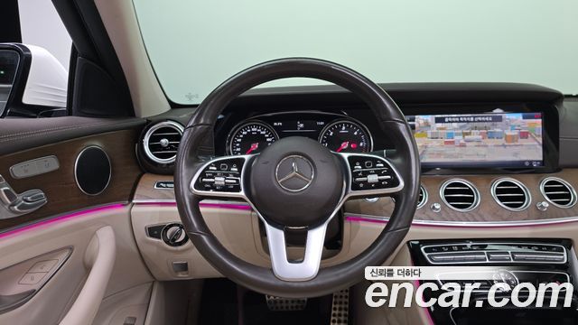 Mercedes-Benz E-Class (W213) E220d 4MATIC Exclusive 2019 — фото 12