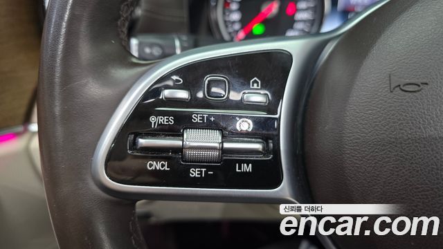 Mercedes-Benz E-Class (W213) E220d 4MATIC Exclusive 2019 — фото 17