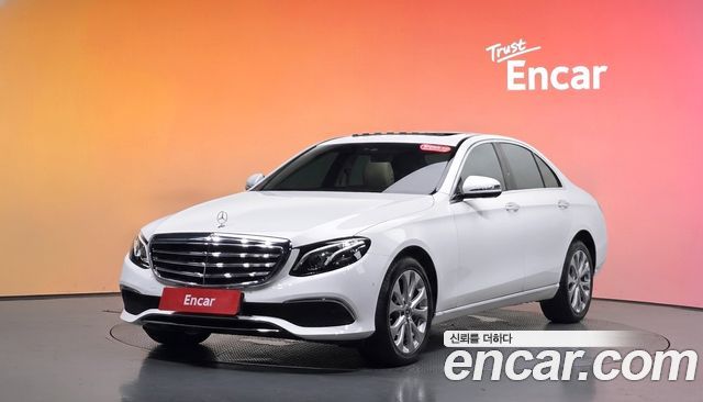 Mercedes-Benz E-Class (W213) E220d 4MATIC Exclusive 2019 — фото 1