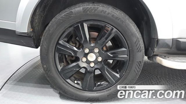 Land Rover Discovery 4 3.0 SDV6 SE 2014 — фото 5