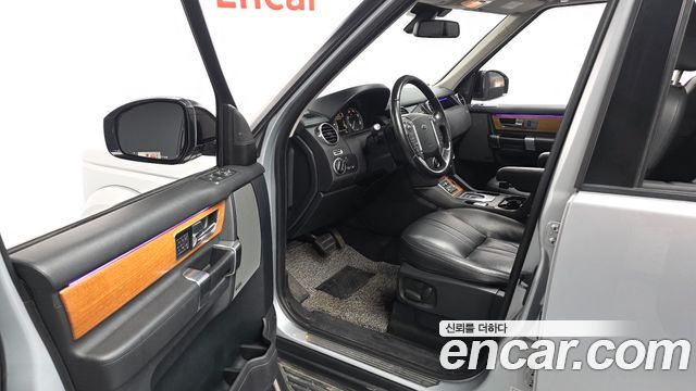 Land Rover Discovery 4 3.0 SDV6 SE 2014 — фото 10