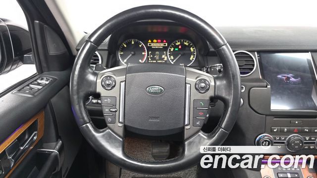 Land Rover Discovery 4 3.0 SDV6 SE 2014 — фото 13