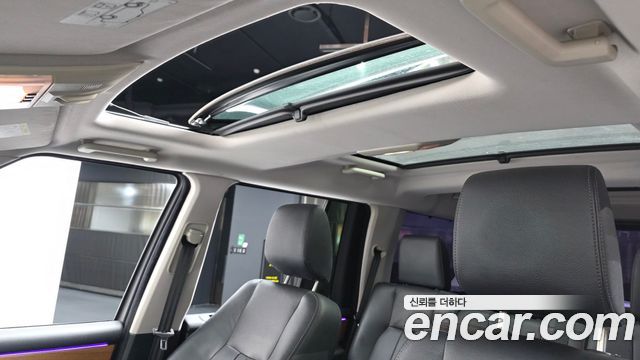Land Rover Discovery 4 3.0 SDV6 SE 2014 — фото 19