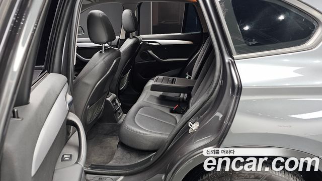 BMW X1 (F48) xDrive 18d 2016 — фото 12