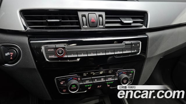 BMW X1 (F48) xDrive 18d 2016 — фото 17