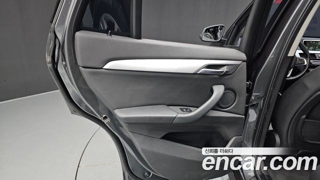 BMW X1 (F48) xDrive 18d 2016 — фото 25