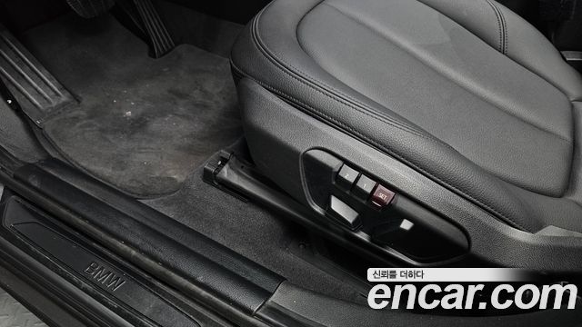 BMW X1 (F48) xDrive 18d 2016 — фото 30