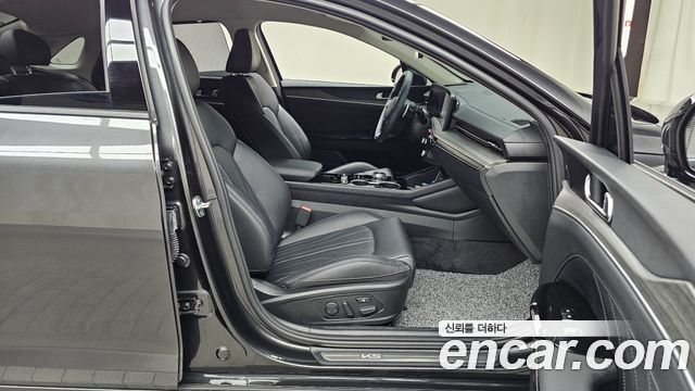 Kia K5 (III) 2.0 Signature 2025 — фото 26