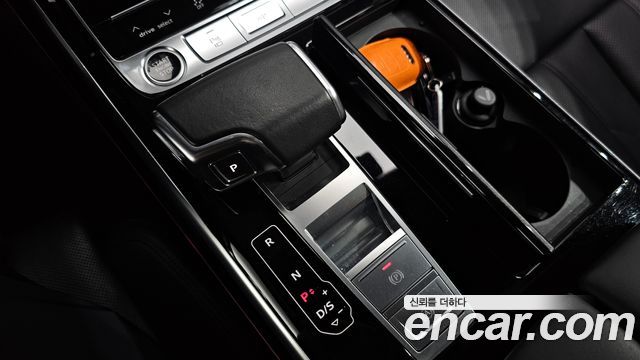 Audi A8 (D5) 50 TDI Quattro LWB 2021 — фото 9