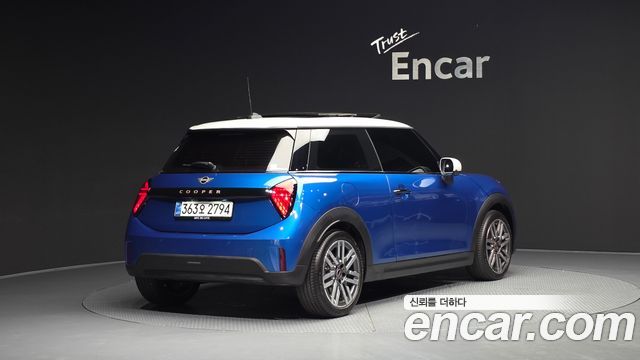 MINI Cooper C (IV) Classic 2025 — фото 2