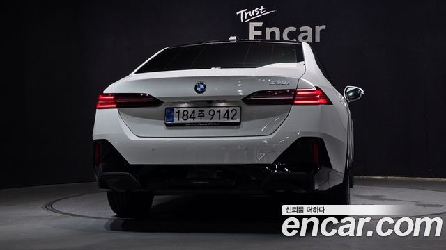 BMW 5 Series (G60) 520i M Sport 2025 — фото 4