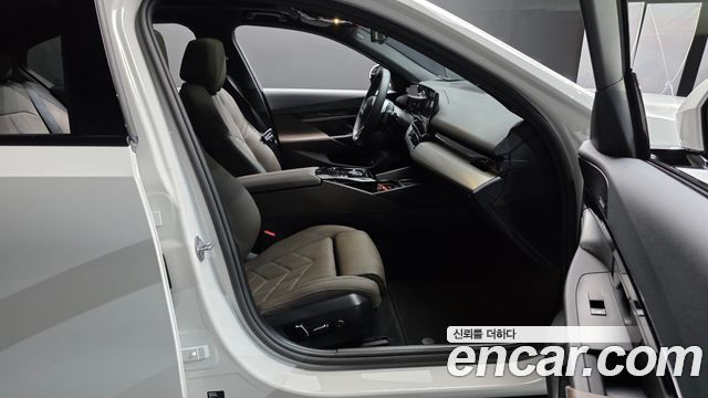 BMW 5 Series (G60) 520i M Sport 2025 — фото 26