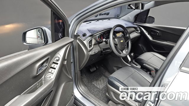 Chevrolet Trax 1.4 LS 2019 — фото 11