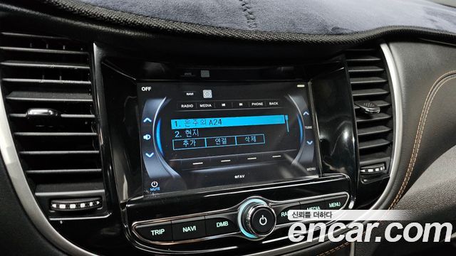 Chevrolet Trax 1.4 LS 2019 — фото 15