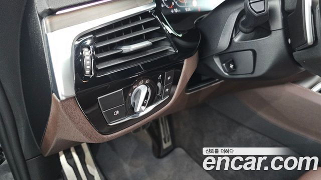 BMW 6 Series GT (G32) 630i xDrive M Sport 2021 — фото 16