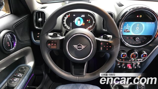 MINI Cooper S Countryman ALL4 Classic 2nd 2023 — фото 13