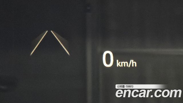 Land Rover Defender (L663) 110 P300 X-Dynamic SE 2023 — фото 22