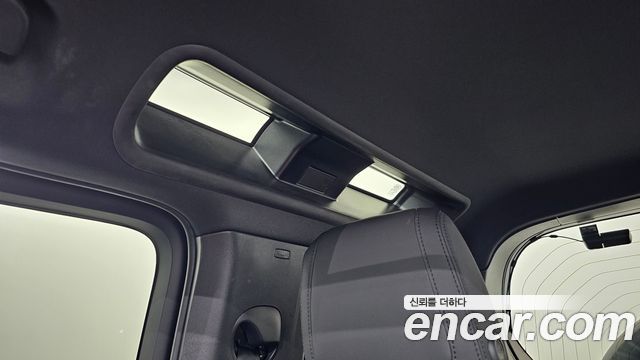 Land Rover Defender (L663) 110 P300 X-Dynamic SE 2023 — фото 44