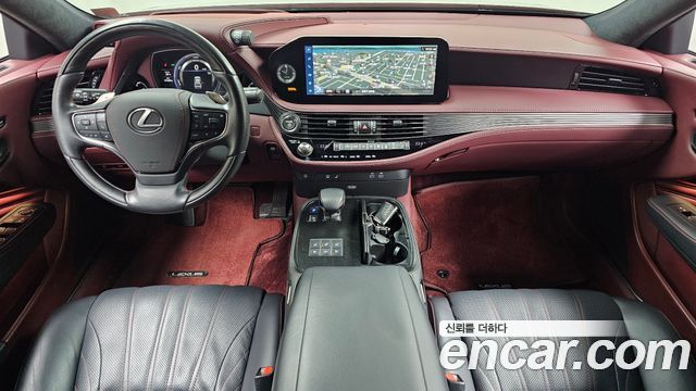 Lexus LS500h (V) 3.5 Platinum AWD 2023 — фото 7
