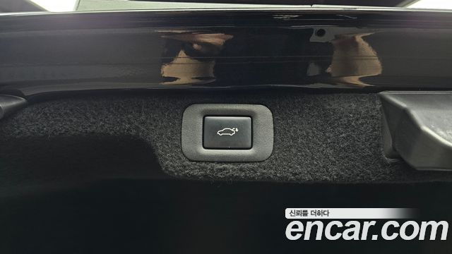 Lexus LS500h (V) 3.5 Platinum AWD 2023 — фото 15
