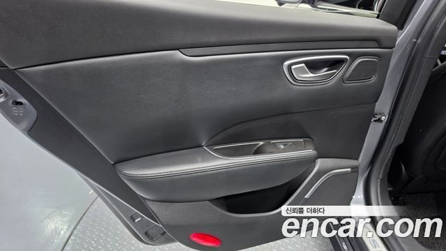Renault Korea SM6 1.3 TCe LE 2021 — фото 25