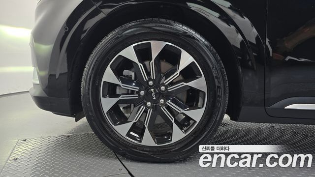 Kia Carnival (IV) Gasoline 7-Seater Signature 2023 — фото 5