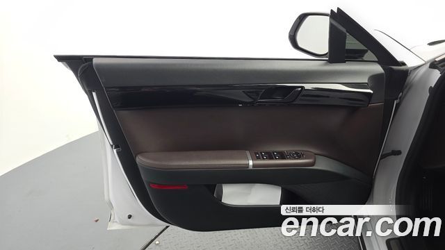 Hyundai Grandeur (GN7) 3.5 LPG 2WD Premium 2023 — фото 24