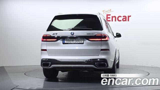BMW X7 (G07) xDrive 40i M Sport 7STR 2024 — фото 4