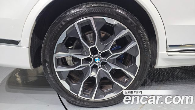 BMW X7 (G07) xDrive 40i M Sport 7STR 2024 — фото 5