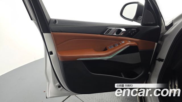 BMW X7 (G07) xDrive 40i M Sport 7STR 2024 — фото 24