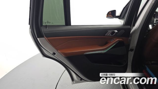 BMW X7 (G07) xDrive 40i M Sport 7STR 2024 — фото 25
